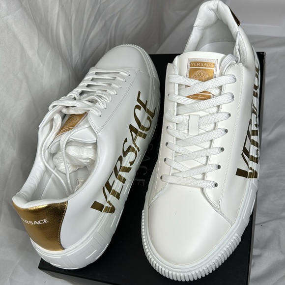 Mens VERSACE La Greca Logo Leather Low-Top Sneakers White/Gold Sz 45 - Picture 1 of 8
